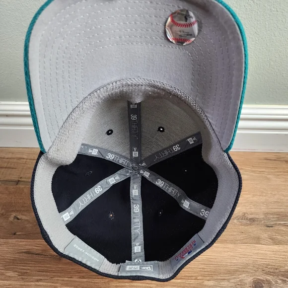 Men’s Seattle Mariners New Era 39THIRTY Baseball Hat - Medium-Large - Picture 3 of 4